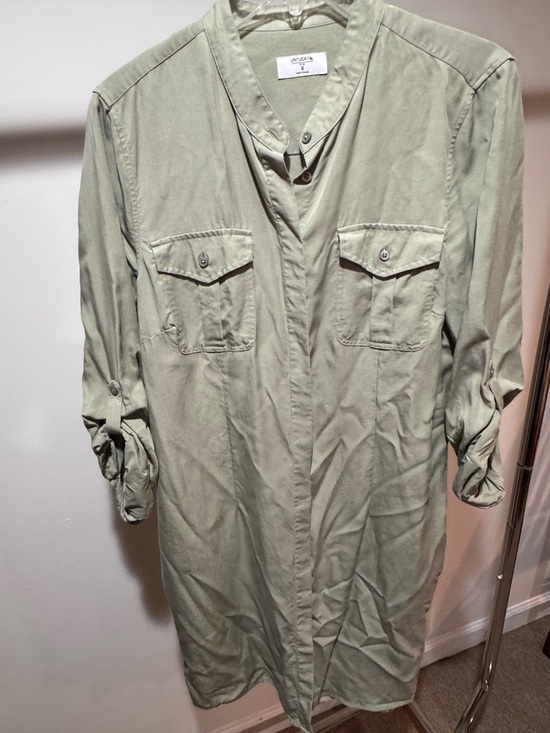 UNTUCKit Dresses & Skirts - Light Olive Green Women’s Long Shirt Dress